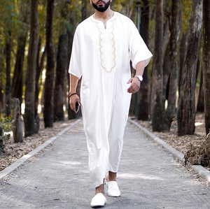 中东迪拜男士短袖长袍2024夏季阿拉伯男装宽松休闲民族风长袍服饰