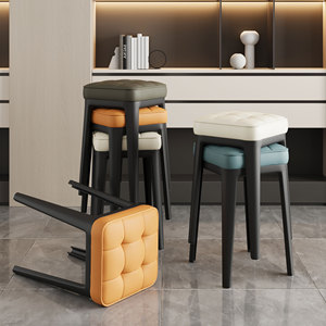 家用凳子简约高级软包餐桌凳加厚塑料可叠放收纳板凳客厅小方凳子