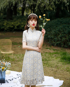 2024夏季新品改良蕾丝少女年轻旗袍中长A版立领中国风气质连衣裙