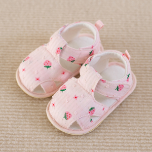夏季婴儿凉鞋学步软底女宝宝公主鞋包头防滑0-1岁布鞋6个月7幼儿8
