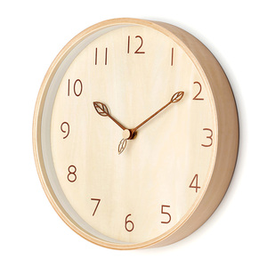 北欧挂钟现代创意挂表客厅家用宜家钟表简约艺术时钟实木静音个性