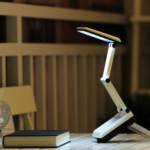 雅格5908C充电折叠式LED台灯护眼学习学生宿舍便携节能调光书桌灯