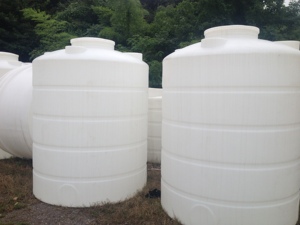 PE聚乙烯储罐 塑料化工容器 5000L/升/5吨白色锥底水箱/酸碱水桶
