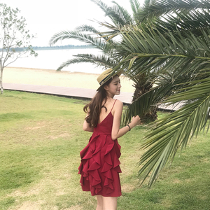 三亚泰国海边度假沙滩裙女2024新款露背普吉岛红色吊带连衣裙夏