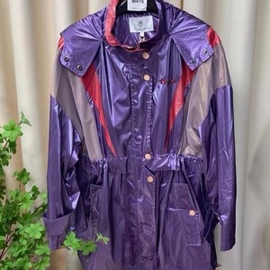 女品牌三标齐全海焰星紫色镭射超美休闲风衣外套电镀色