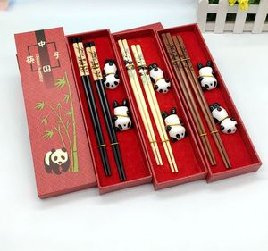 中国风礼盒筷子 熊猫陶瓷筷架两双装实木楠竹质雕刻工艺 出国礼品
