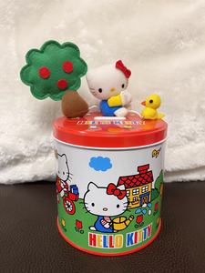 日本带回hello kitty苹果树抱小鸡冰箱贴存钱罐铁皮盒收纳盒