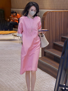 粉色简约气质拼接连衣裙2023夏季新款宽松显瘦圆领纯色显白长裙