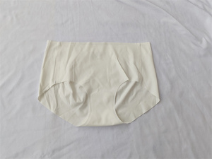 D14-27女式白色一片式无痕冰丝中低腰薄款夏季透气三角内裤裤头