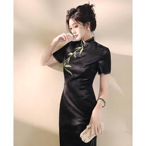 新中式黑色旗袍2024春夏女中国风高端刺绣复古显瘦气质小个子日常
