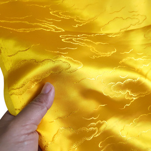中国风传统复古金黄色刺绣提花云朵绸缎布料 DIY面料半米包邮