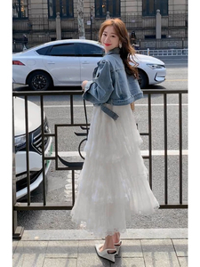 春秋高级感时尚减龄韩剧小香风牛仔套装法式气质白色吊带连衣裙子