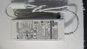 全新LG显示器屏E2251S E2251T电源适配器19V2.1A白色LCAP21C