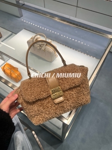 chi | miumiu /缪缪 秋冬新款毛绒腋下包泰迪肩带手提包