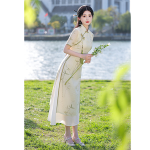 清新绿色旗袍2024新款改良年轻款少女奥黛茶服新中式日常可穿夏季