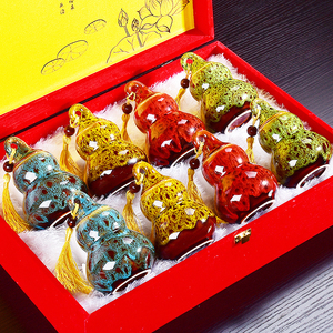 特级正山小种红茶茶叶礼盒装散装陶瓷葫芦罐装武夷山春节节送礼
