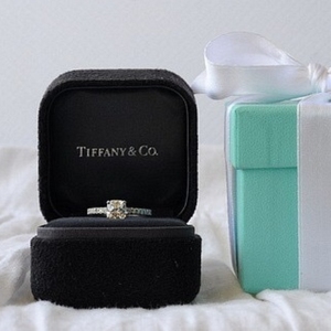【美国Tiffany总店】代购Novo款70分F色VS1净度铂金订婚钻戒指