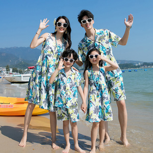 情侣沙滩裤套装男士三亚风旅游穿搭亲子装泰国海边度假花短裤男女