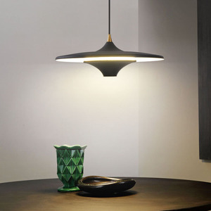 意式极简餐厅吊灯北欧现代简约设计师创意餐桌卧室床头飞碟小吊灯