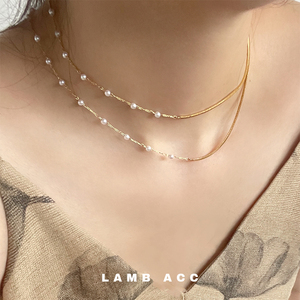 LAMB ACC 优雅弧度 钛钢镀18k金蛇骨链拼接仿珍珠项链毛衣链