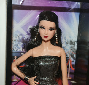 Barbie Red Carpet Model 黑发 红地毯 超模 珍藏版 芭比娃娃