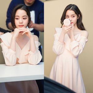 韩国女装明星同款法式吊带镂空连衣裙2020新款秋度假粉色礼服裙子