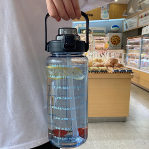 简约健身运动水杯超大容量夏季耐高温塑料杯子男女便携2L吸管水壶