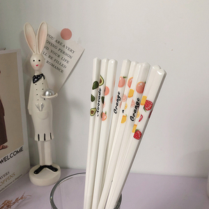 陶瓷筷子勺子套装卡通可爱草莓儿童成人家用骨瓷餐具防霉菌耐高温