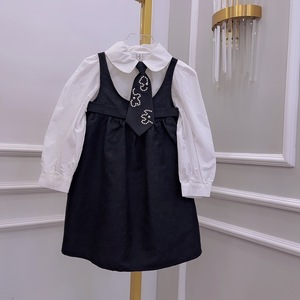 女童连衣裙2021秋冬童洋气学院风黑色背带裙宝宝白色衬衣裙子套装