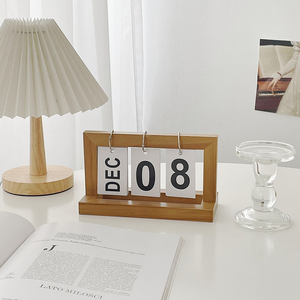 北欧ins创意简约现代卧室木质日历台历办公桌面装饰品小摆件摆设