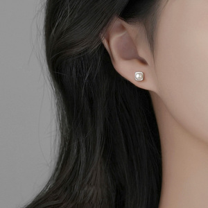 S999足银几何珍珠耳钉女小众设计感耳环优雅气质耳骨钉纯银饰品
