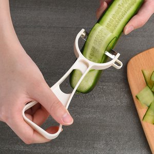 日本进口削皮刀刮皮刀陶瓷刀折叠水果刀蔬菜刨皮刀不锈钢去皮器薄