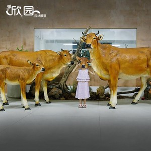 仿真牛雕塑玻璃钢黄牛户外装饰品摆件大型动物雕塑摆件园林景观
