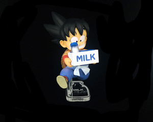 約束底座 七龙珠眼镜厂BWFC送奶牛奶孙悟空手办模型 透明地台