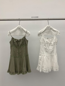 DT CLASSIC广州UUS蕾丝拼接吊带连衣裙女装秋季2023新款裙子5612
