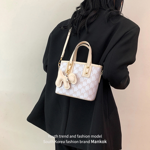 Mankok独特设计包包女春夏百搭2024新款时尚单肩斜挎包手提水桶包