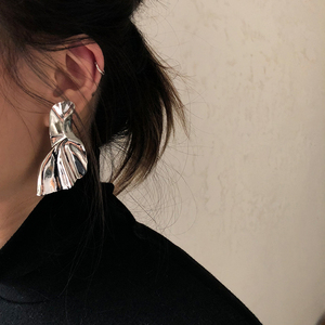 银针欧美夸张复古时尚不规则叶子气质褶皱金属个性时尚耳环耳夹