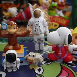 小鸡 中式服装史努比 宇航员 好奇的乔治 麦兜小猪