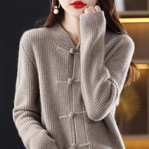 中式复古盘扣立领羊绒开衫秋冬季新款纯色加厚短款针织毛衣外套女