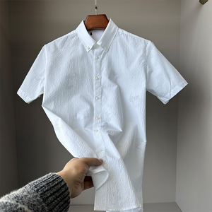 品牌撤柜剪标男装白色印花短袖衬衫夏季时尚修身发泡面料轻薄衬衣
