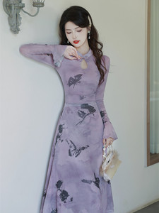 新中式国风改良旗袍年轻款少女修身显瘦长袖蝴蝶印花连衣裙春夏季
