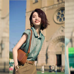 茶系穿搭一整套夏装设计感炸街绿色衬衫卡其色裤子韩剧女主穿搭