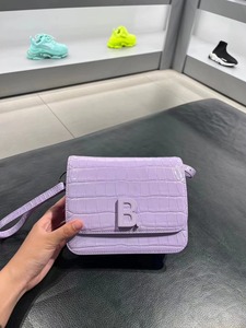 4.19代购Balenciaga巴黎世家 B bag薰衣草紫色 压纹包包