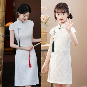 高端女童亲子旗袍母女装2024新款改良中国风小女孩中式蕾丝连衣裙