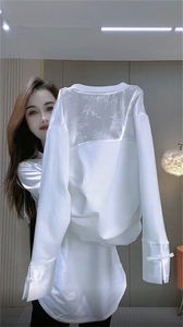 新中式中国风圆领套头盘口拼接设计感T恤女装春季新款白色上衣潮
