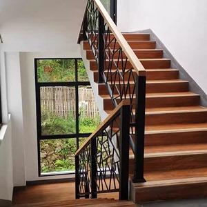 现代铁艺楼梯扶手护栏室内家用实木阁楼栏杆别墅简约铁艺防护围栏