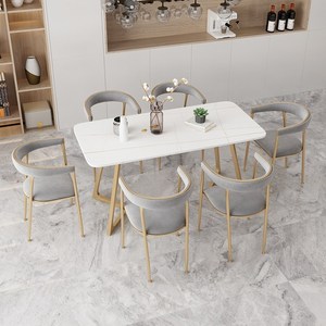 意式轻奢岩板餐桌现代简约家用小户型北欧风4人大理石桌椅子组合