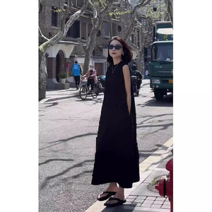 夏季新款设计感无袖连衣裙韩版黑色圆领宽松休闲气质百搭裙子显廋