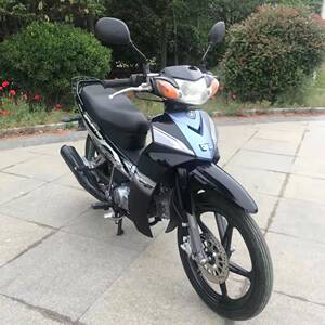 二手正品雅马哈弯梁C8 U8男女通用赛驰110CC 燃油代步 省油摩托车