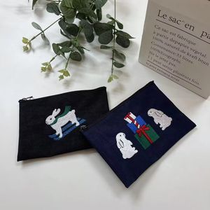 韩国可爱卡通滑雪兔子圣诞礼物兔刺绣化妆包零钱包卡包小号收纳袋